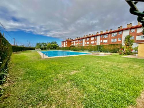 Bazén v ubytování salinas piscina nebo v jeho okolí