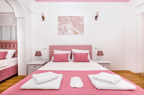 Postel nebo postele na pokoji v ubytování MERVE BUTİK OTEL