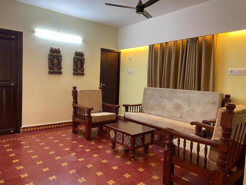 Atpūtas zona naktsmītnē Viswa Residency Srirangam