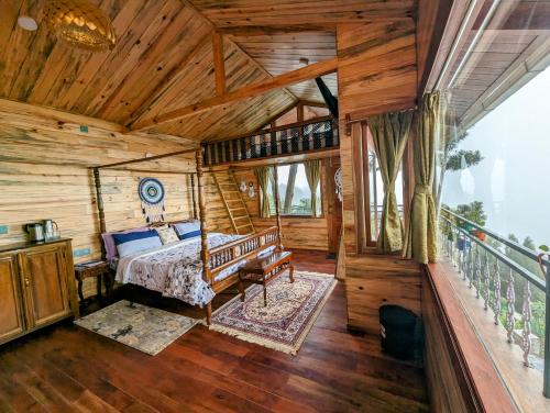 Postel nebo postele na pokoji v ubytování Cloudwalks Homestay