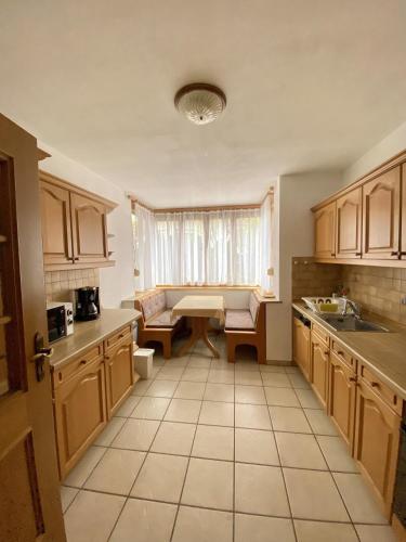 Kuchyň nebo kuchyňský kout v ubytování Ferienwohnung Starnberg