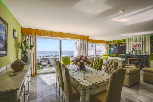 1149 Unique beachfront Penthouse Marbella Center 400m2