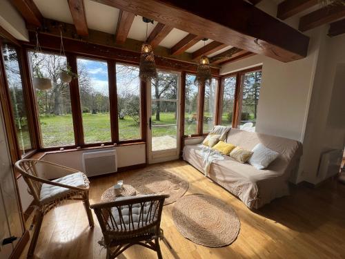 Гостиная зона в Le Clos de la Michaudiere, spa, calme et nature en famille