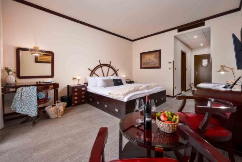 Tempat tidur dalam kamar di Hotel Nautica - Wellness & SPA, Free parking, Pet friendly