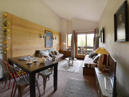 Appartement rénové 4 pièces, accès direct aux pistes, 8 pers.