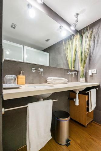 ArtlifeBCN Fira Apartment photo 42