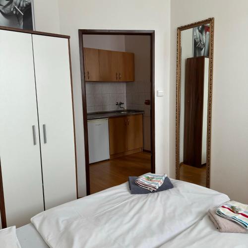 Postel nebo postele na pokoji v ubytování Hotel Avion