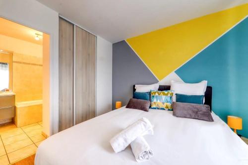 Ένα ή περισσότερα κρεβάτια σε δωμάτιο στο C3 Disney Centre Station