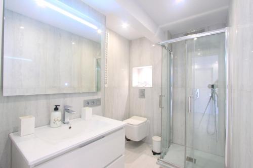 1094 modern duplex penthouse on the beach