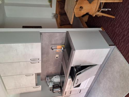Kuchyňa alebo kuchynka v ubytovaní Apartment Edelweiss-2 by Interhome