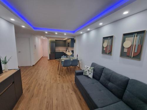 Casa Liotro 2, comfortable, panoramic,central, near the sea,swimming pool,wifi,terrace