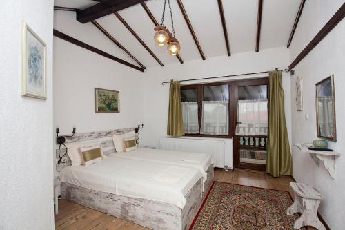 Gallery image of Kozareva Guest House Козаревата Къща За Гости in Dobrogled