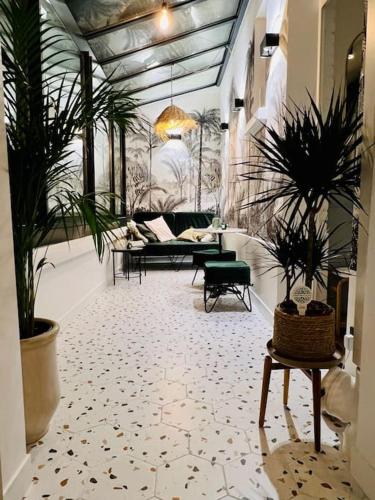 Luxury 2BR, 300m from Eiffel Tower & Rue Cler area