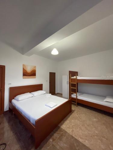 Gallery image of Rent rooms Loren in Vlorë