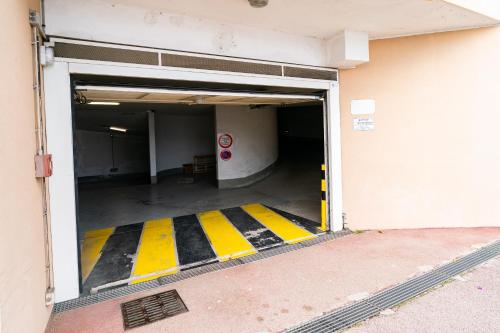 Photo de la galerie de l'établissement A View On Monaco - by Host Facile - Wi-Fi - Sea View - Parking, à Beausoleil