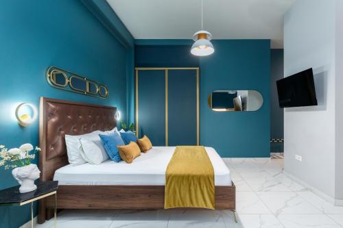 Posteľ alebo postele v izbe v ubytovaní Black Onyx Comfort Suites - Timeless Design in a Heritage Building