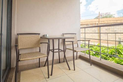 Un balcón o terraza de Taarifa Suites by Dunhill Serviced Apartments