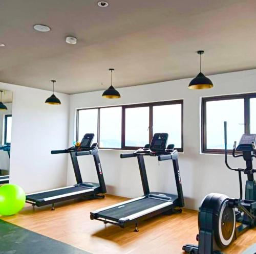 Gimnasio o instalaciones de fitness de Youth City Studio Deluxe by DKAY in Nilai