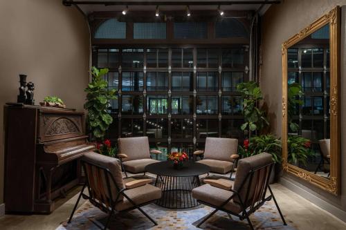 Hotel West & Main Conshohocken, Tapestry Collection Hilton Image