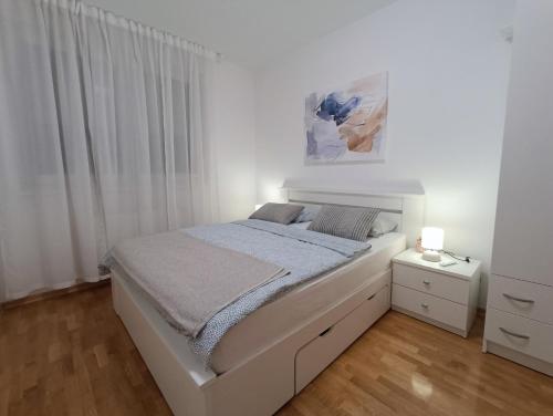 Apartman Lovinčićeva 3a