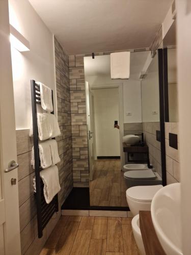 Bilik mandi di Residenza Allegra