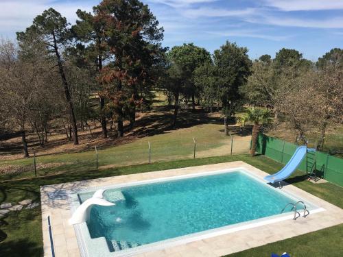 The swimming pool at or close to Casa Bellavista con piscina en Caldes Costa Brava