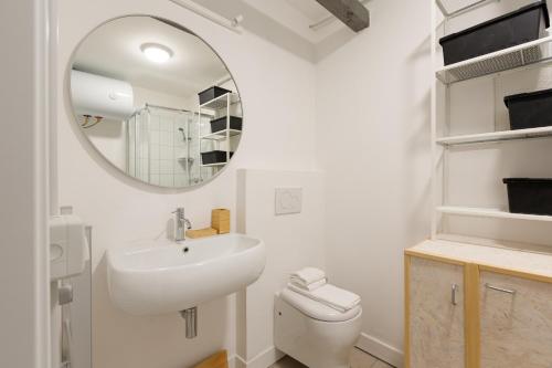 GuestHost - Milan Cadore - Urban Retreat Apartment!