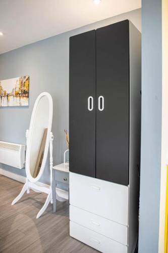 Φωτογραφία από το άλμπουμ του Excellent studio balcony apartment in Sheffield στο Σέφιλντ