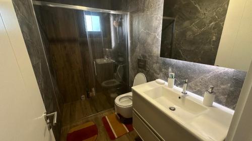 Bilik mandi di S Villa City