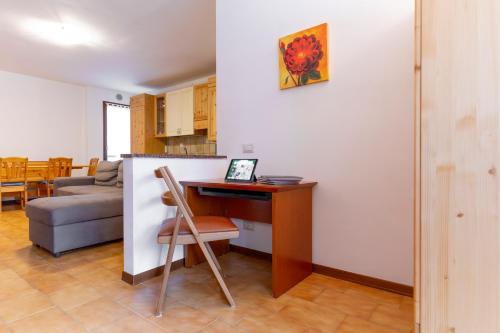 Gallery image of Val Taleggio nel verde x8 persone con camino e Wifi in Olda