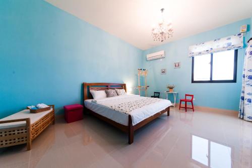 Giường trong phòng chung tại EZE Homestay