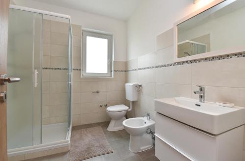 Apartments Anka 372