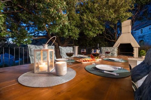 Villa Gabriel with pool, sauna, jacuzzi