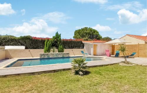 Πισίνα στο ή κοντά στο Nice Home In Linxe With Kitchen