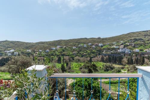 a view of the hills from the balcony of a house at Stenies'nook in Steniaí