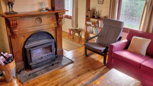 Zona de estar de Lynden Cottage - built 1884 in the heart of town