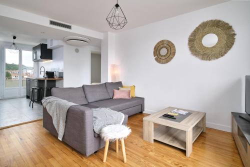 Posezení v ubytování L'Émeraude, T3 élégant avec vue proche Centre et gare