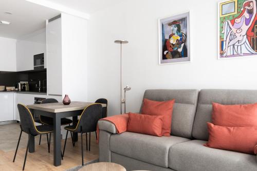 Urban Sky Apartment Malaga photo 6