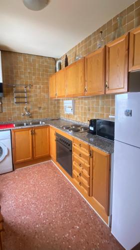 Η κουζίνα ή μικρή κουζίνα στο Apartament Vila Vermella, PRADES