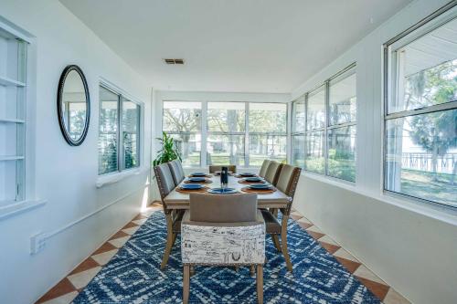 Φωτογραφία από το άλμπουμ του Perfect Summer Vacation/ Waterfront Property/Bay Views/ Ocean Views/ Boat Dock/ Kayak/Dog Friendly! σε Panacea
