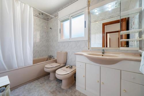 Ένα μπάνιο στο Villa Jordi y Nuri