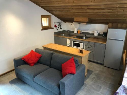 Kuchyň nebo kuchyňský kout v ubytování Chalet du Paradis