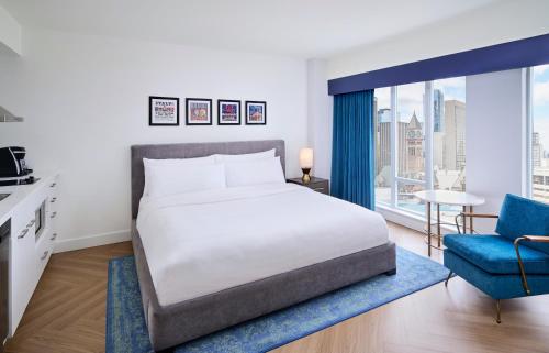 Pantages Hotel Toronto Centre Image