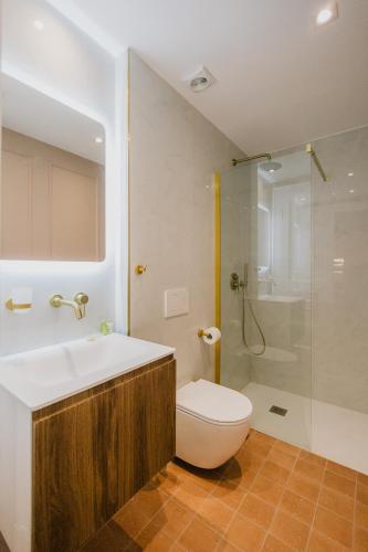 Koupelna v ubytování Mantzarou Suites by Corfu Collection