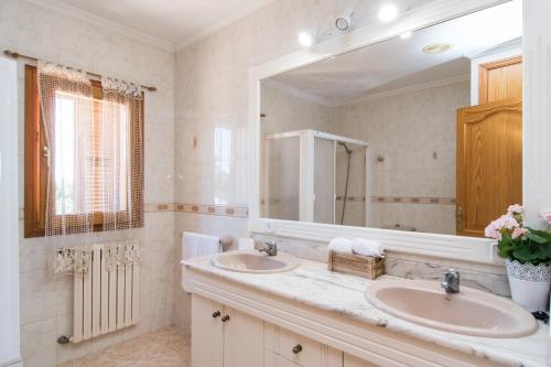 Koupelna v ubytování Villa Darder , Sa garriga
