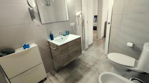 Phòng tắm tại Apartamento El Bomboncito, a un tiro de la playa!