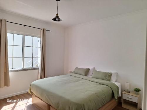 Figueira's House By the Atlantic
