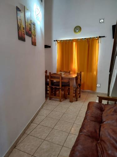 Khu vực ghế ngồi tại Departamentos Anahí