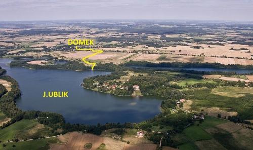 Gallery image of Domek na Skraju Wsi dostęp do jeziora UBLIK in Konopki Wielkie