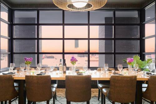 Bebidas en Holiday Inn Hotel & Suites St.Catharines-Niagara by IHG